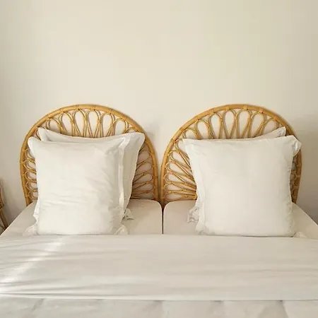 Vila De Standing Les Amandiers, Vue & Piscine