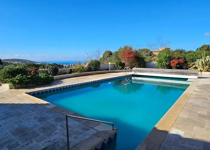 Villa De Standing Les Amandiers, Vue & Piscine *