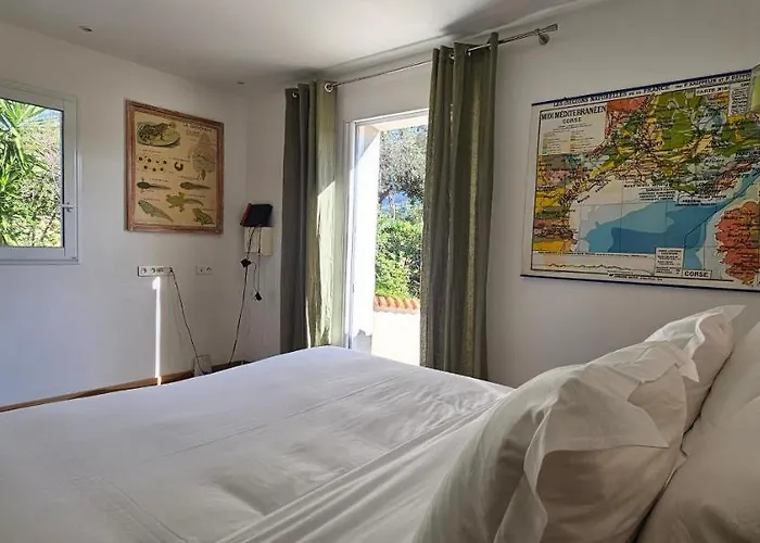 Vila De Standing Les Amandiers, Vue & Piscine *