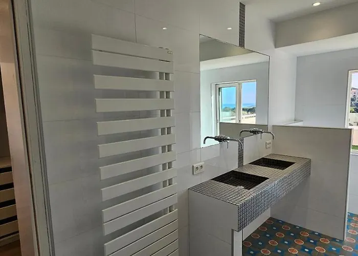 De Standing Les Amandiers, Vue & Piscine *