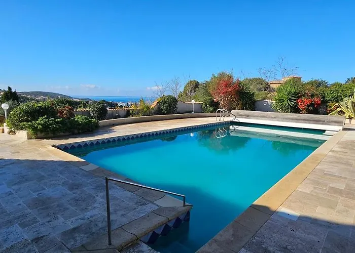 Vila De Standing Les Amandiers, Vue & Piscine *