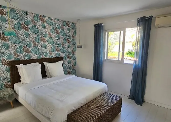 De Standing Les Amandiers, Vue & Piscine Vila *