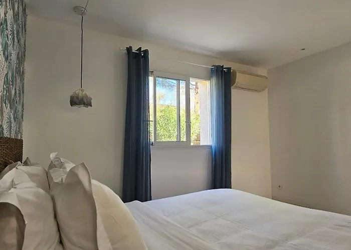 De Standing Les Amandiers, Vue & Piscine * Propriano (Corsica)