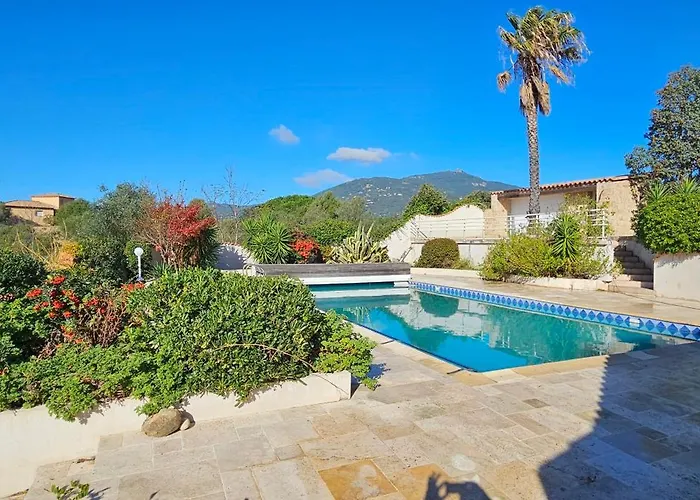De Standing Les Amandiers, Vue & Piscine Vila *